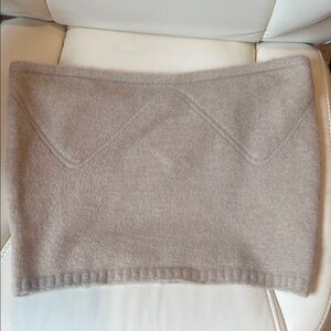 Le Lis Tan Knit Skirt in Large! Super Cute! Brand new without tags!